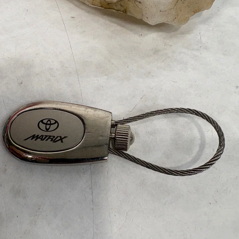 Toyota Matrix Chrome Metal Wire Cable Screw Lock Keychain Car Logo Fob